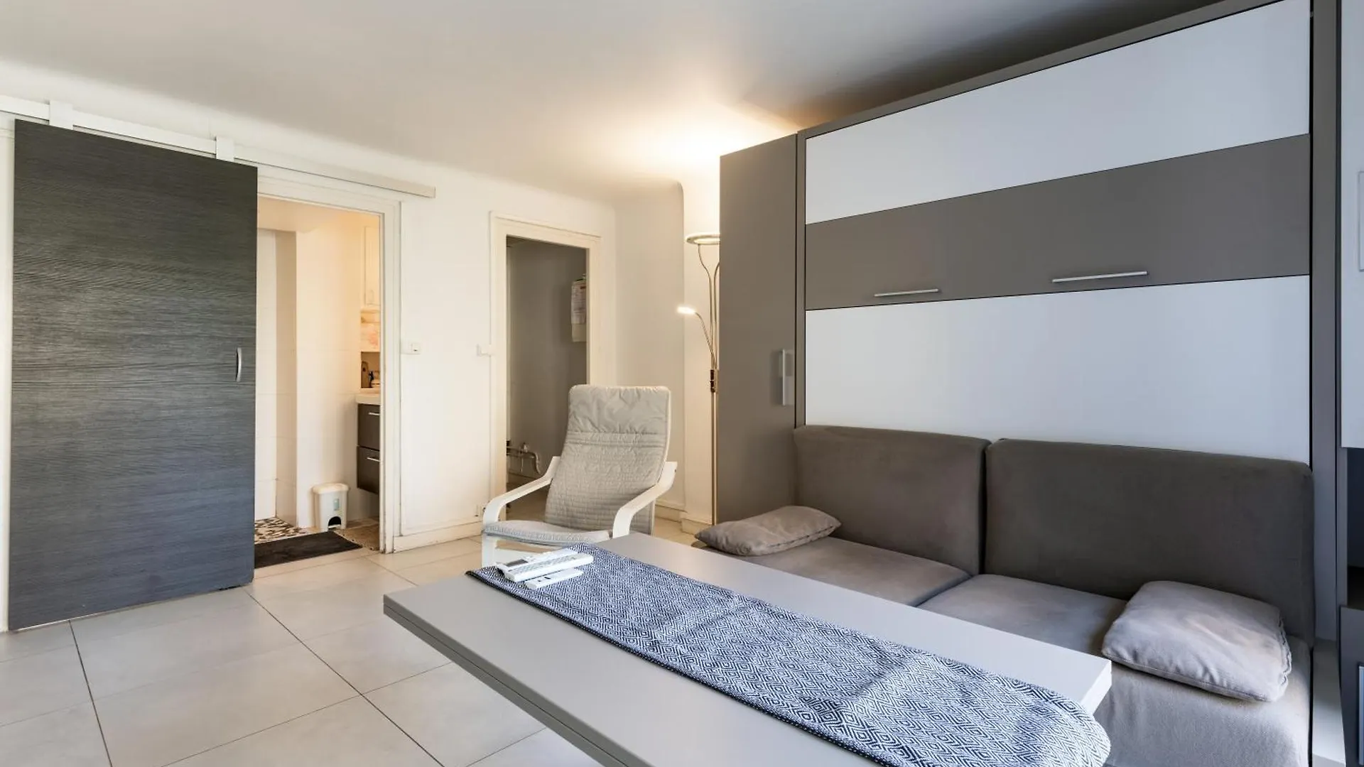 Apartment Studio Avec Parking A 12Mns Du Centre Historique De Bayonne France